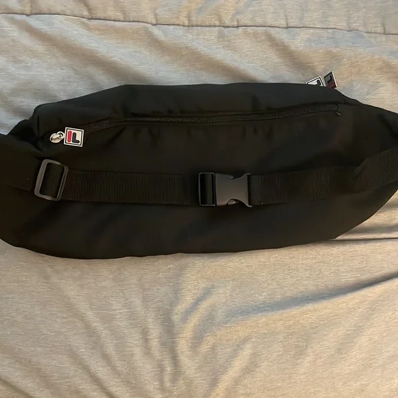 Fila Heritage Sling Bag - Picture 5 of 9